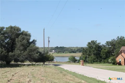 688 Comanche Lake Road