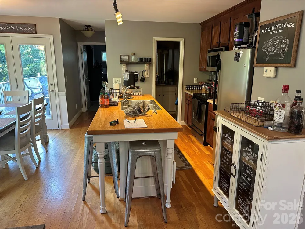 1480 Pine Mountain Drive Connelly Springs, NC 28612