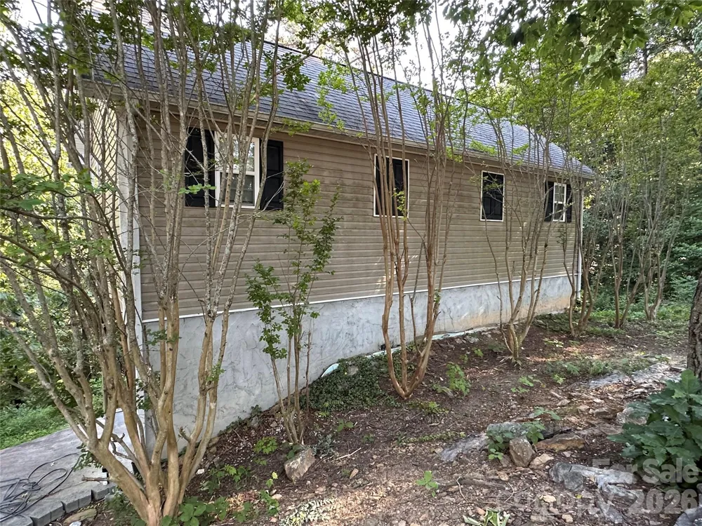 1480 Pine Mountain Drive Connelly Springs, NC 28612
