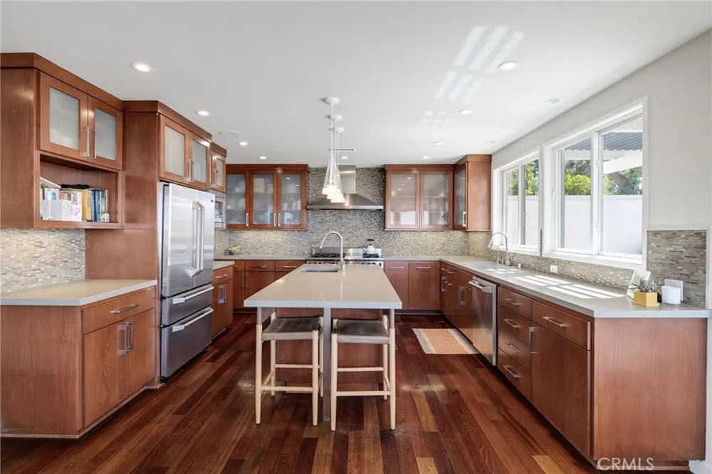6085 Woodfern Drive Rancho Palos Verdes, CA 90275