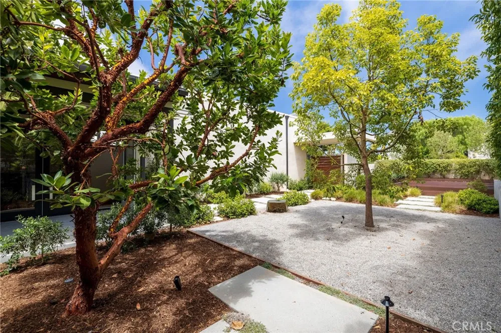 6085 Woodfern Drive Rancho Palos Verdes, CA 90275