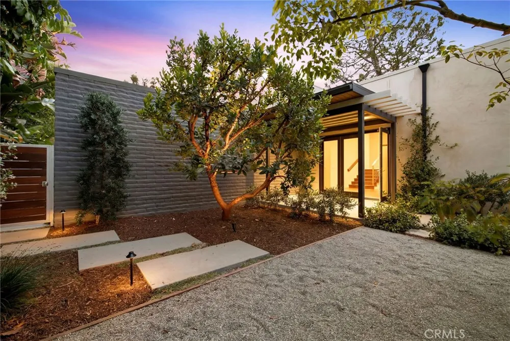 6085 Woodfern Drive Rancho Palos Verdes, CA 90275