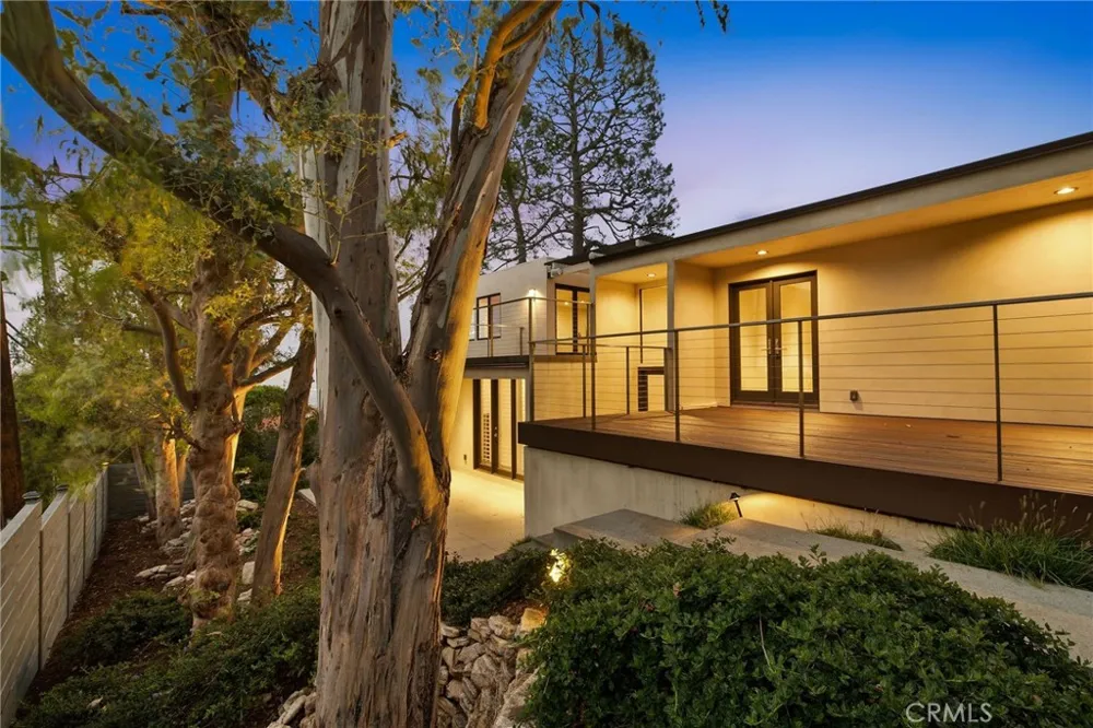 6085 Woodfern Drive Rancho Palos Verdes, CA 90275