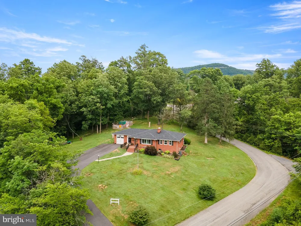 149 DUNGADIN ROAD Front Royal, VA 22630