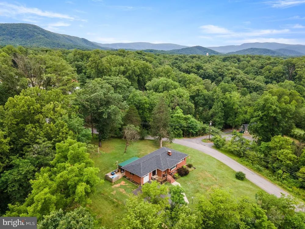 149 DUNGADIN ROAD Front Royal, VA 22630