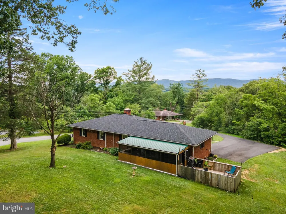 149 DUNGADIN ROAD Front Royal, VA 22630
