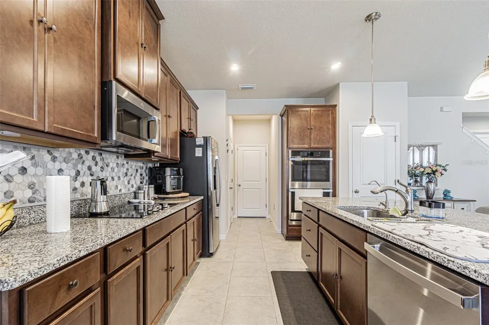 11904 THORNCREST DRIVE Spring Hill, FL 34610