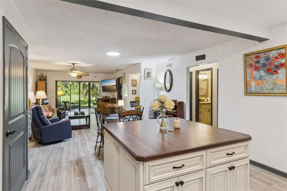 664 CLUBHOUSE ROAD Winter Haven, FL 33884
