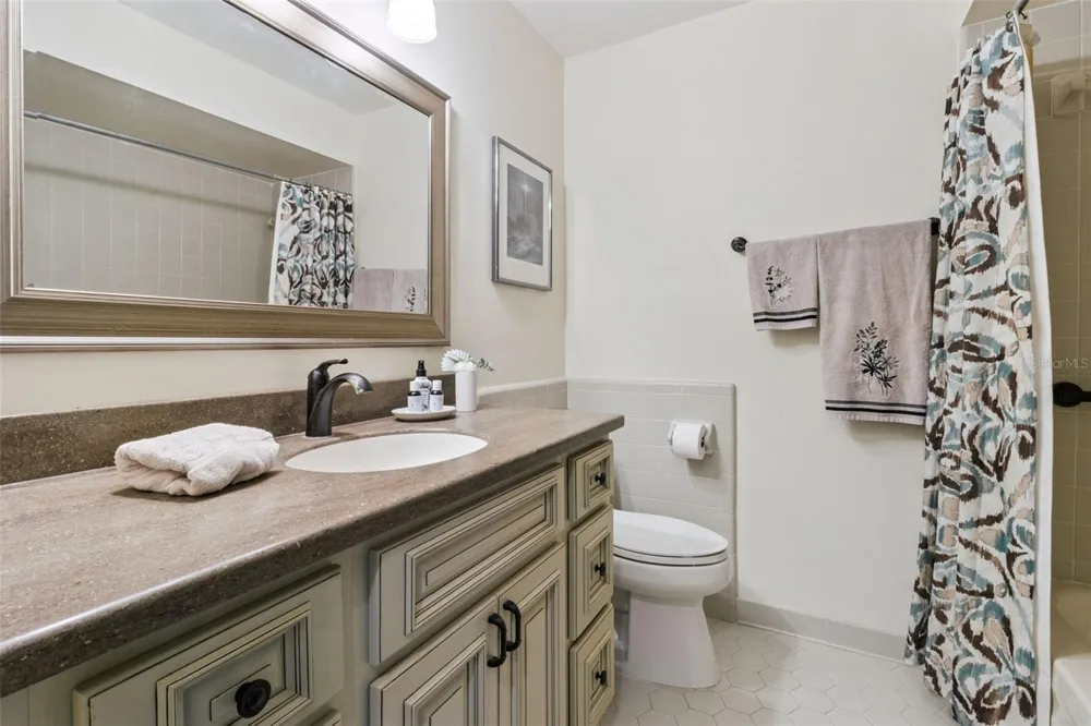 664 CLUBHOUSE ROAD Winter Haven, FL 33884