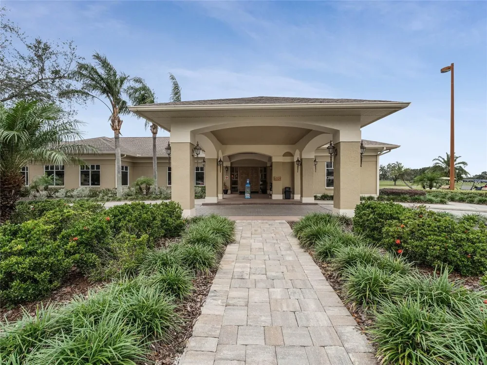 664 CLUBHOUSE ROAD Winter Haven, FL 33884
