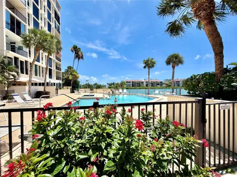 7400 SUN ISLAND DRIVE S #111