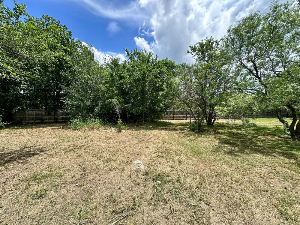138 San Jacinto Street Bastrop, TX 78602