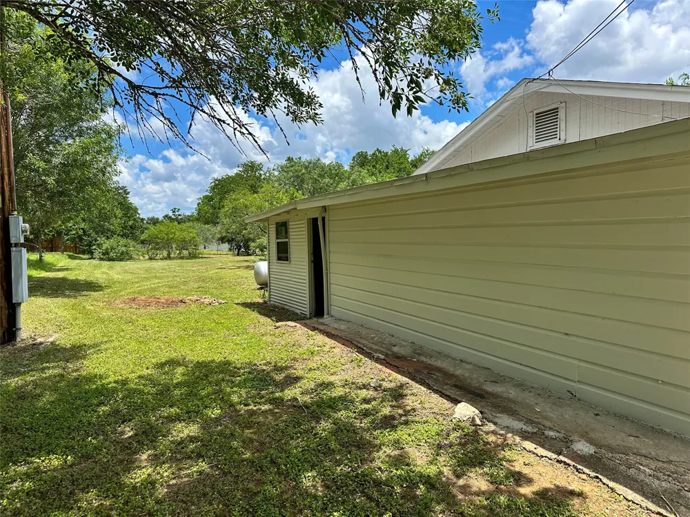 138 San Jacinto Street Bastrop, TX 78602