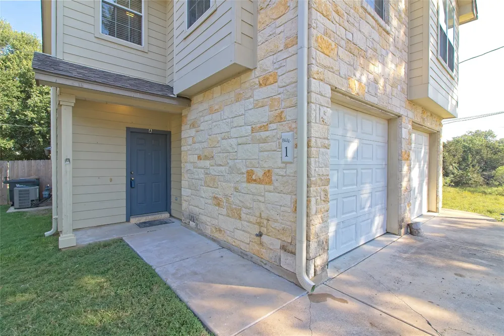 2903 Whisper Oaks Lane #A Georgetown, TX 78628