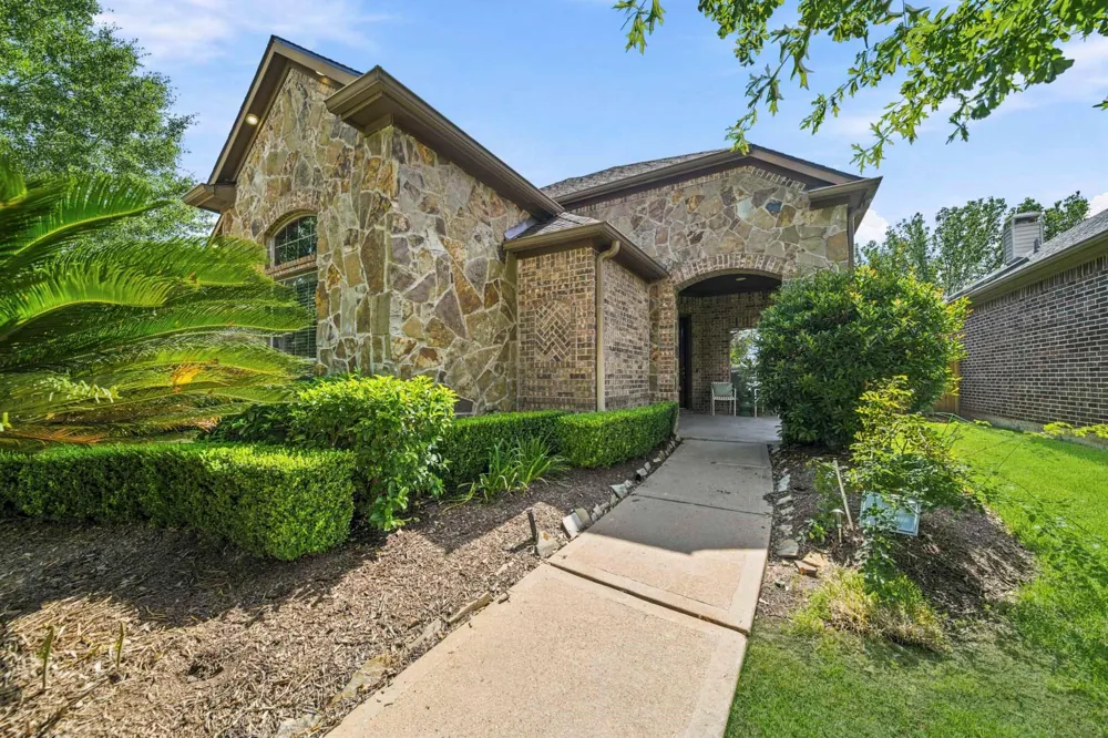 2206 Ascot Lane Sugar Land, TX 77479