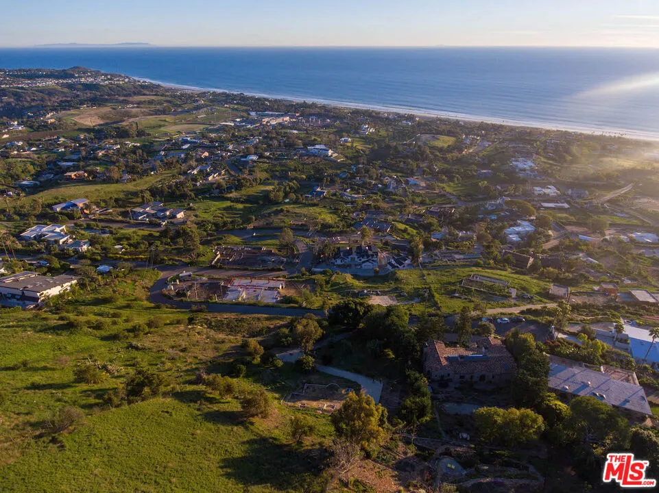 30051 Andromeda Lane Malibu, CA 90265