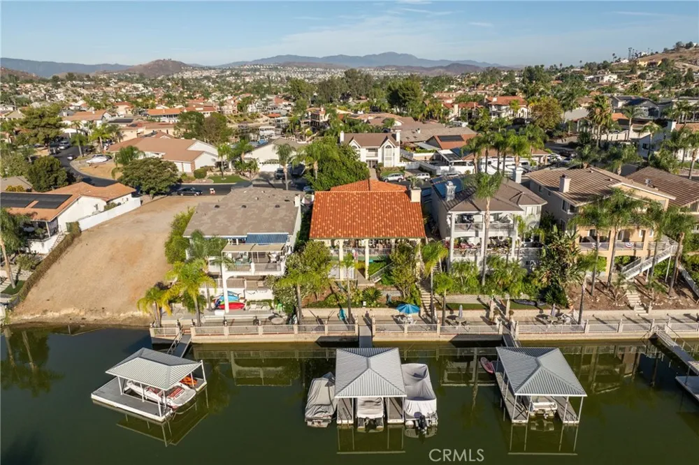 30224 Clear Water Canyon Lake, CA 92587
