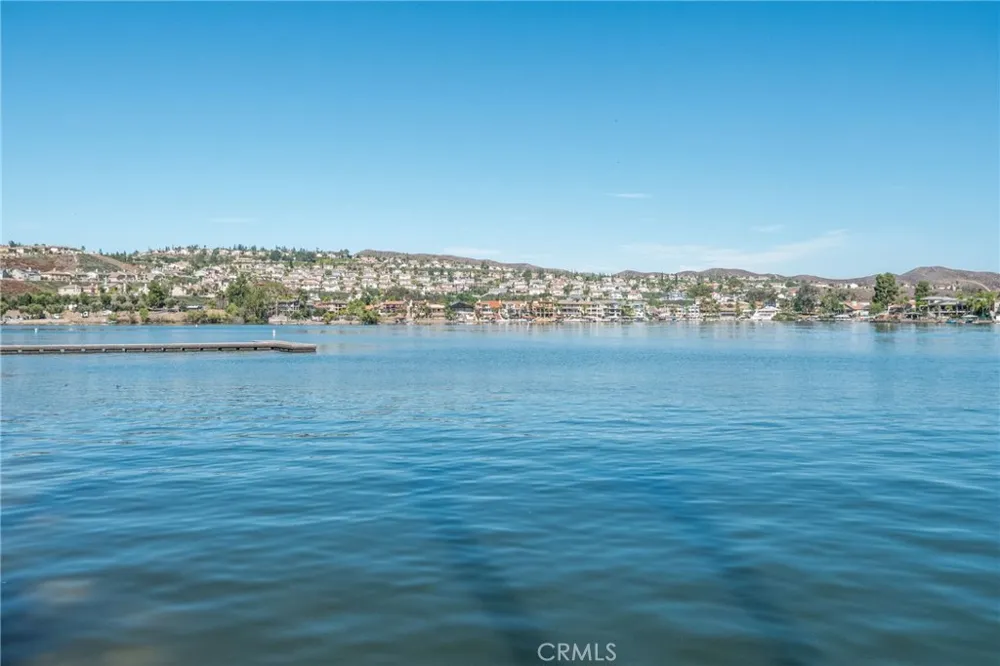 30224 Clear Water Canyon Lake, CA 92587