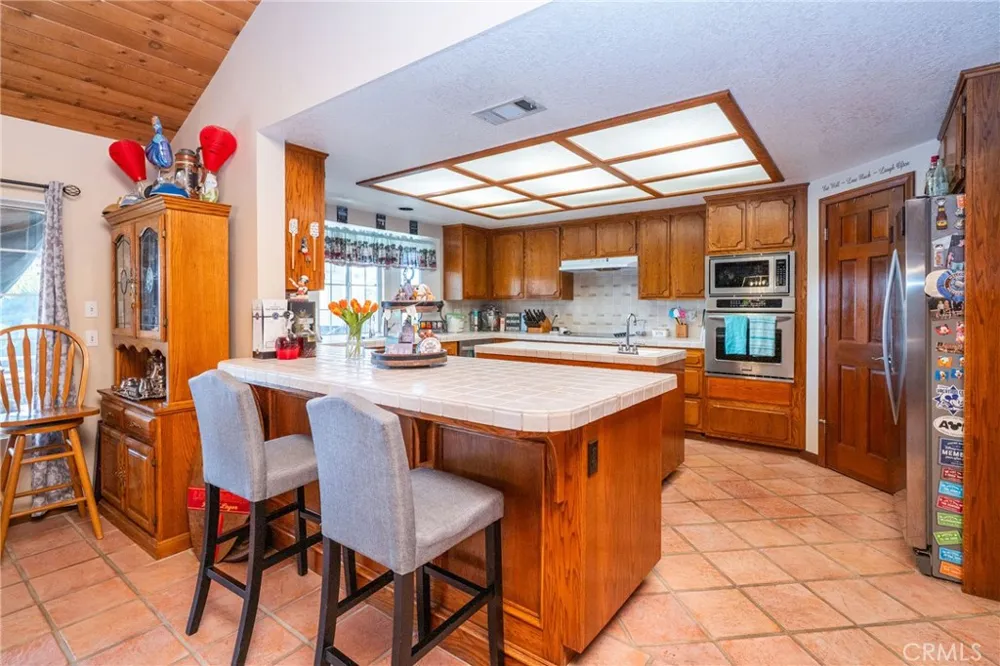 30224 Clear Water Canyon Lake, CA 92587