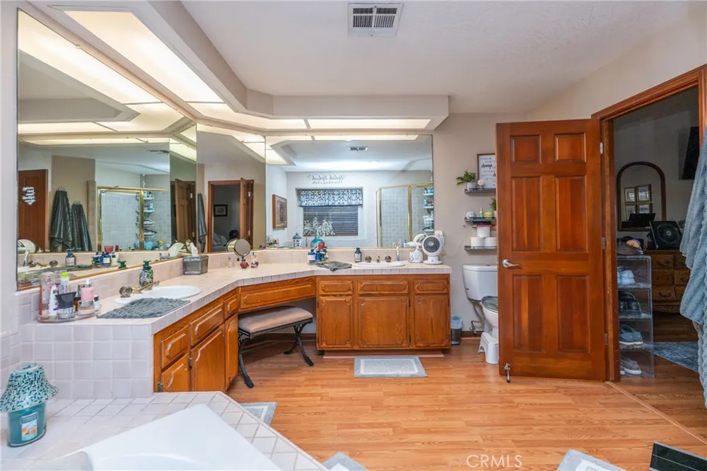 30224 Clear Water Canyon Lake, CA 92587