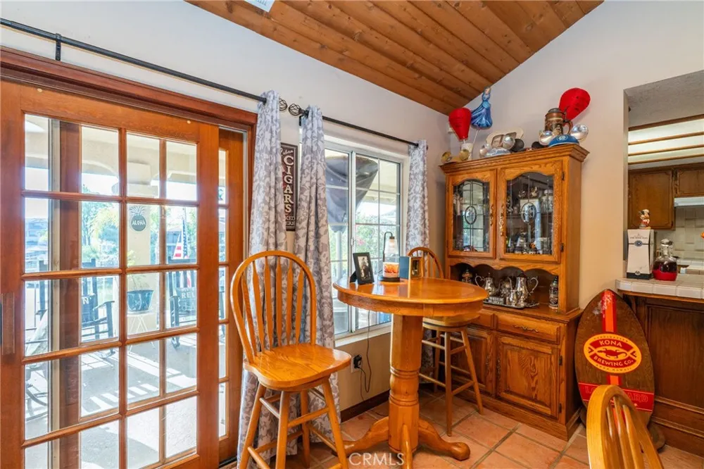 30224 Clear Water Canyon Lake, CA 92587