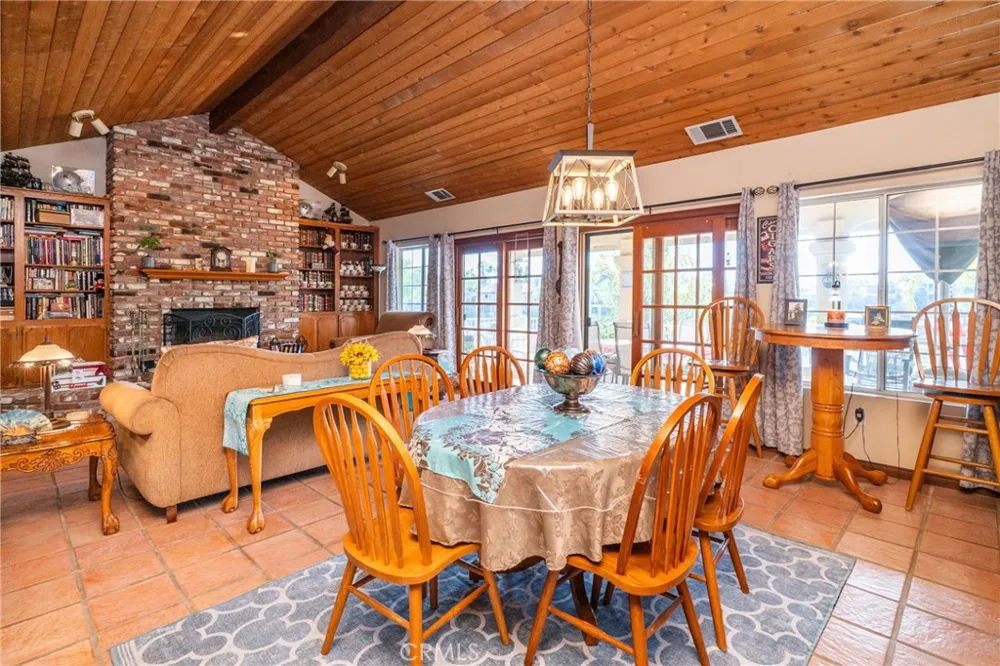 30224 Clear Water Canyon Lake, CA 92587