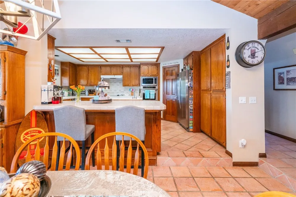 30224 Clear Water Canyon Lake, CA 92587