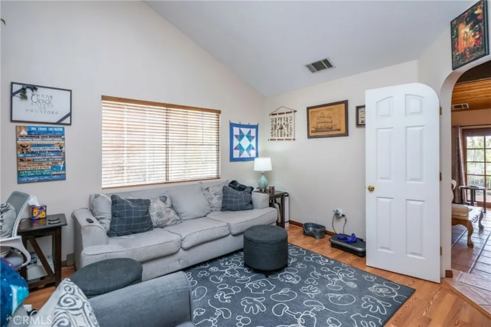 30224 Clear Water Canyon Lake, CA 92587