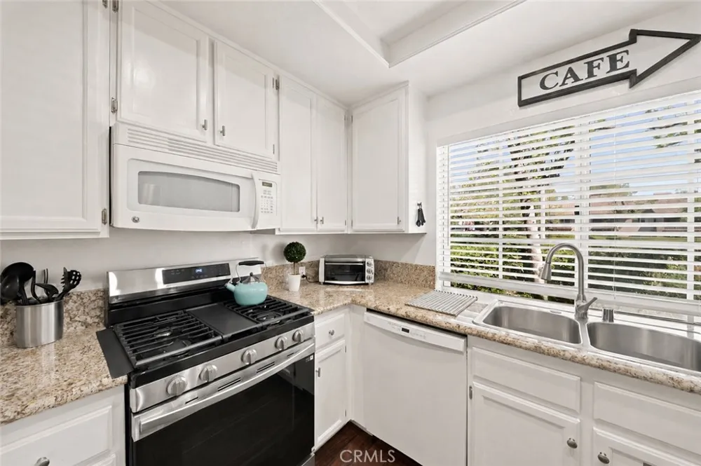 138 Via Contento Rancho Santa Margarita, CA 92688