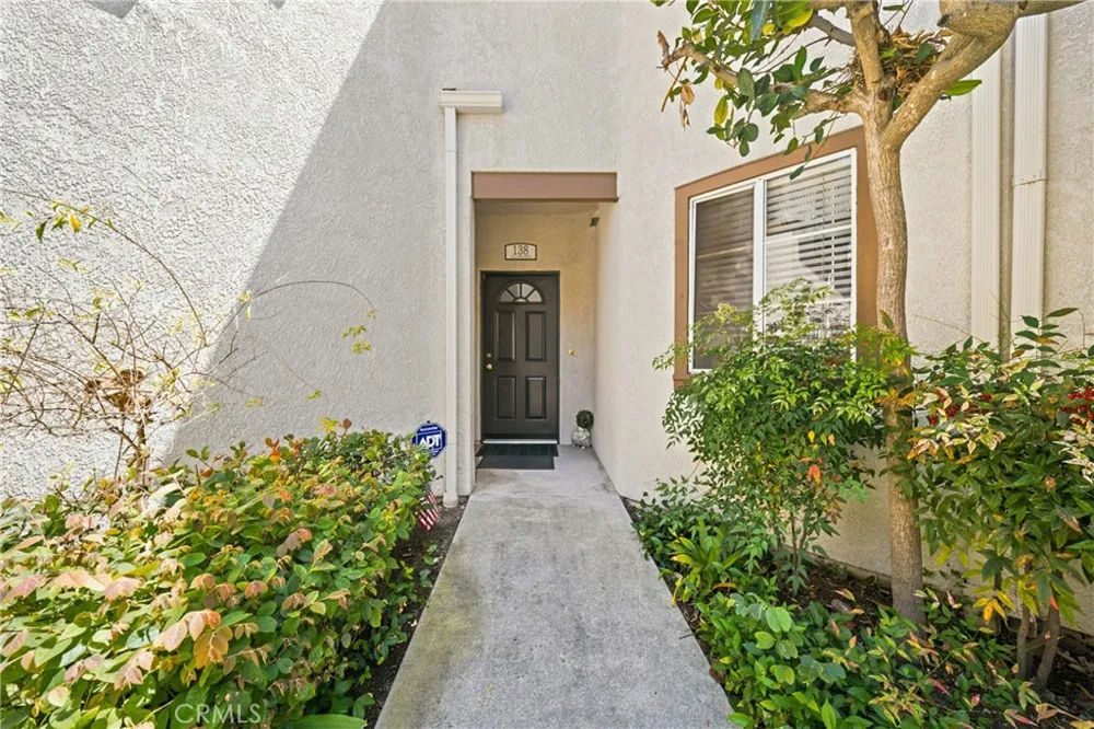 138 Via Contento Rancho Santa Margarita, CA 92688