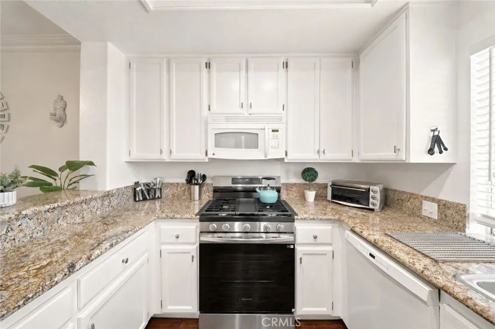 138 Via Contento Rancho Santa Margarita, CA 92688
