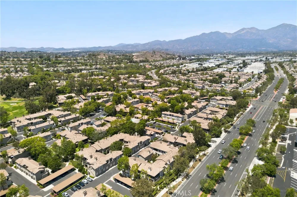138 Via Contento Rancho Santa Margarita, CA 92688