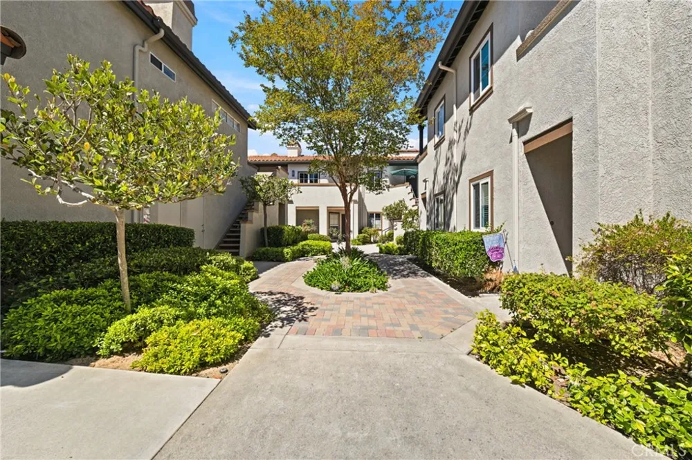138 Via Contento Rancho Santa Margarita, CA 92688