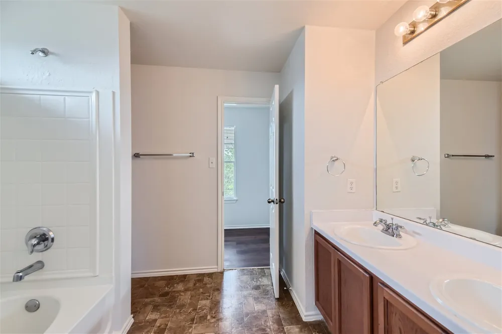 18408 Cloudmore Lane Elgin, TX 78621