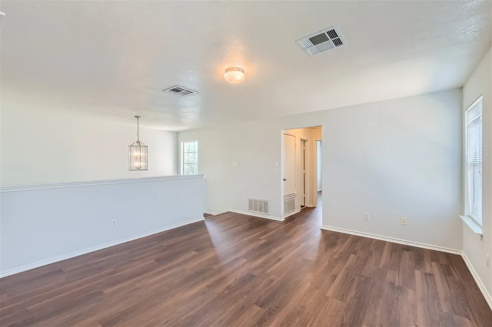 18408 Cloudmore Lane Elgin, TX 78621