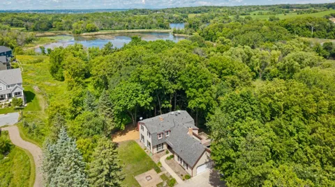 13995 Hidden Lake Trail NE