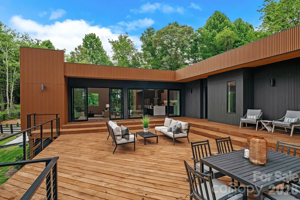 200 Manchester Way Mills River, NC 28759