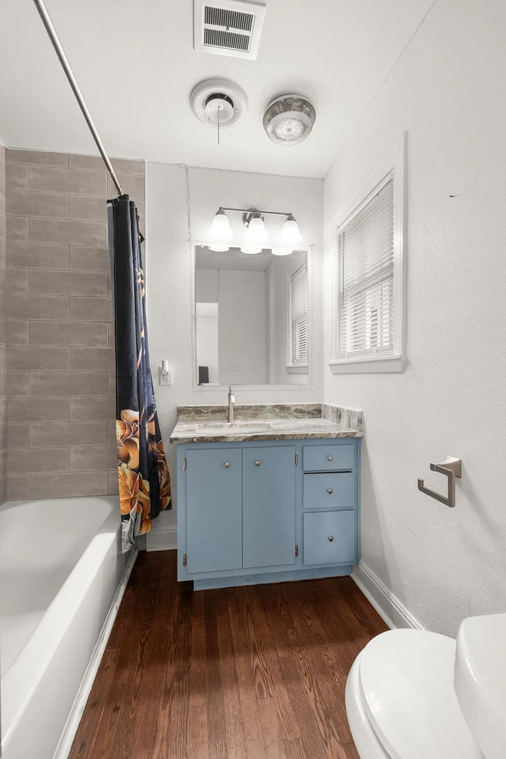 102 Elmo Street Florence, TX 76527