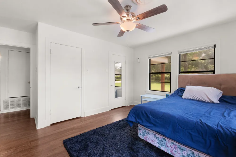 102 Elmo Street Florence, TX 76527