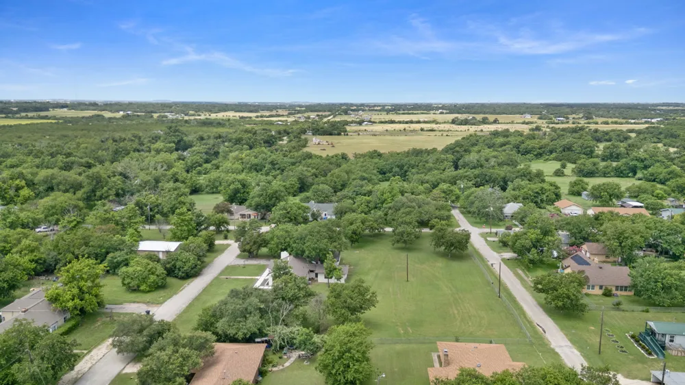 102 Elmo Street Florence, TX 76527