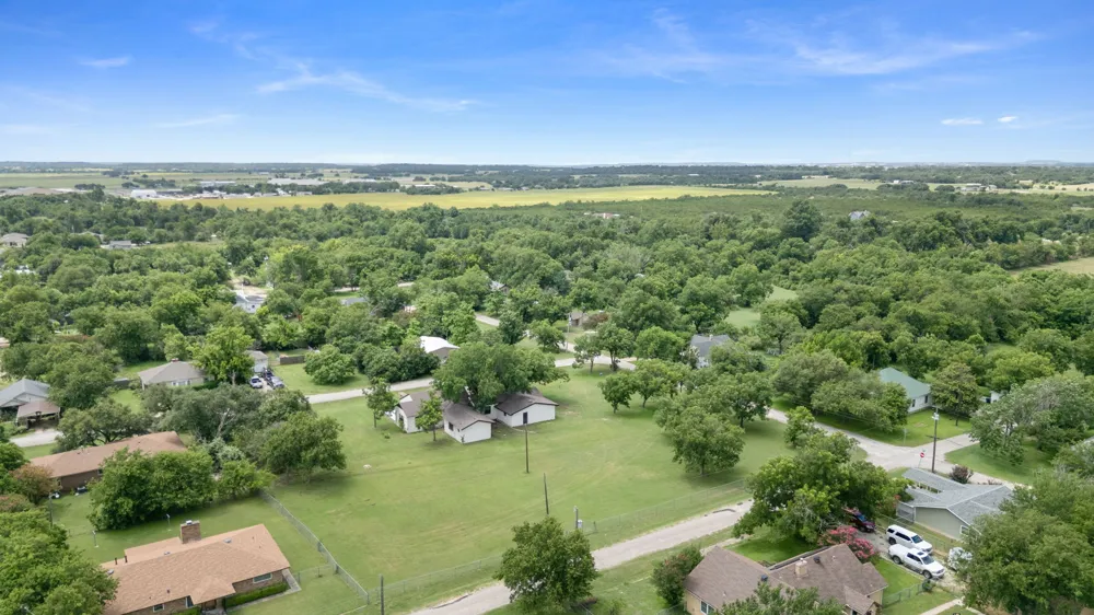 102 Elmo Street Florence, TX 76527