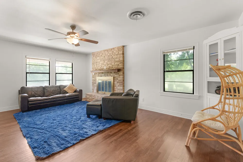 102 Elmo Street Florence, TX 76527