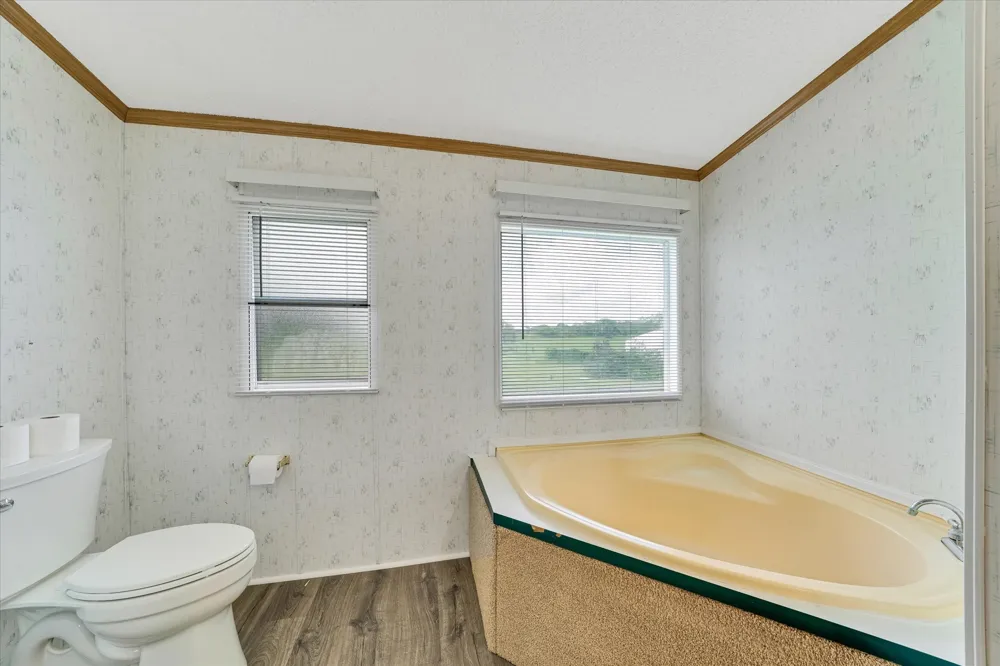 14858 Fm 1322 Luling, TX 78648