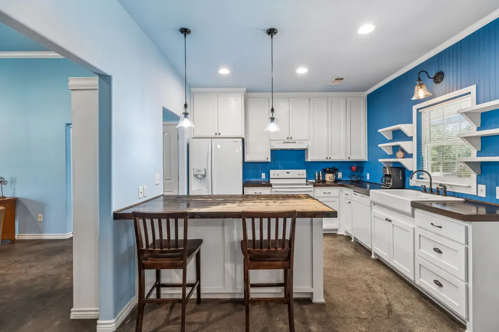 2302 Belaire Drive Granite Shoals, TX 78654