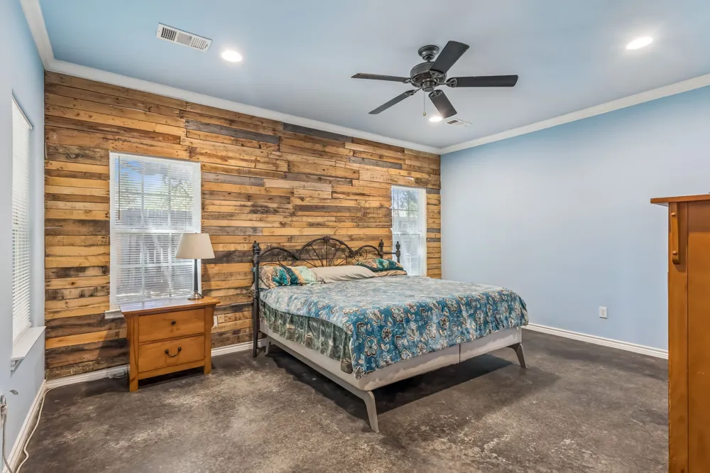 2302 Belaire Drive Granite Shoals, TX 78654