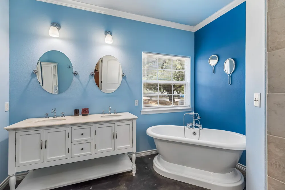 2302 Belaire Drive Granite Shoals, TX 78654