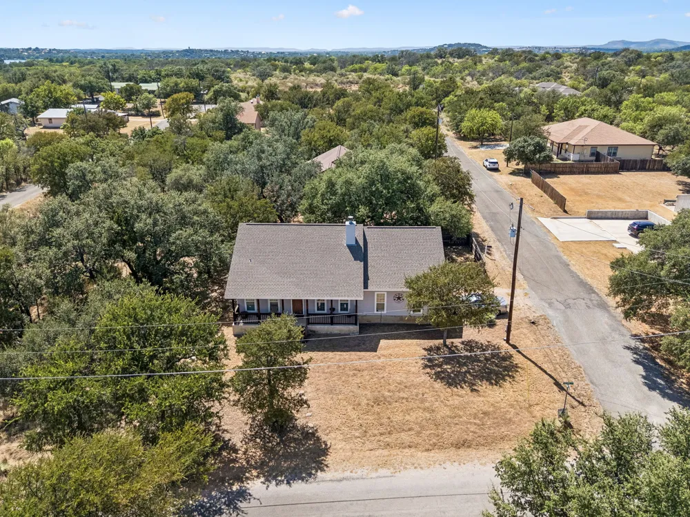 2302 Belaire Drive Granite Shoals, TX 78654