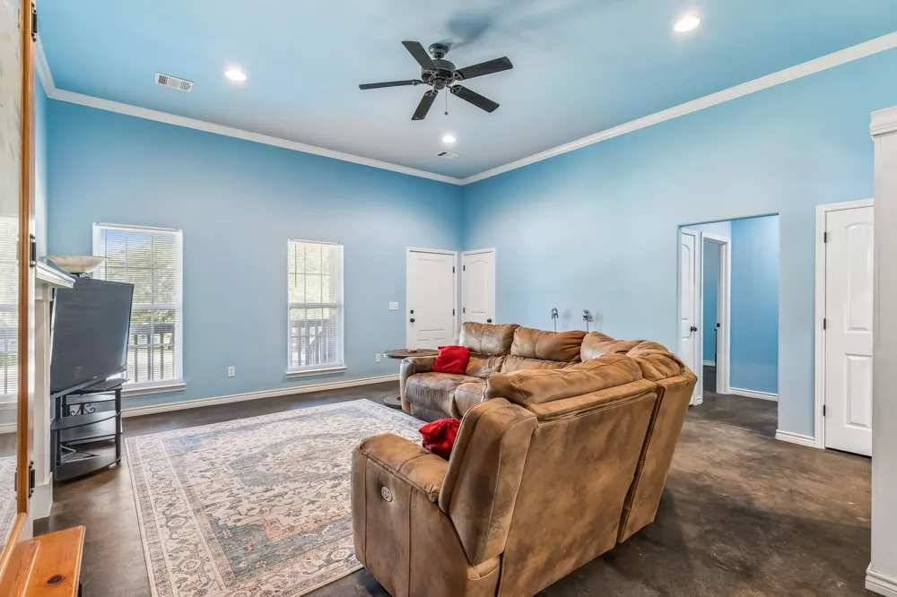 2302 Belaire Drive Granite Shoals, TX 78654