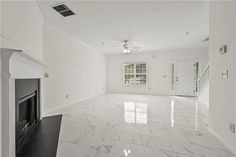 5090 Leeshire Trace Tucker, GA 30084