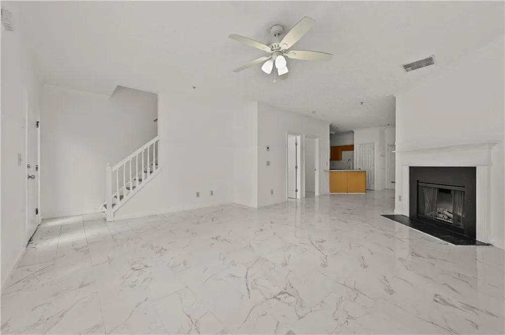5090 Leeshire Trace Tucker, GA 30084